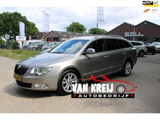 Skoda Superb Combi 1.4 TSI Ambition Business Line, Trekhaak, Leder, Navi, Clima