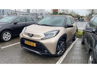 Toyota Aygo 1.0 VVT-i MT Premium Elektrisch vouwdak \ Two tone