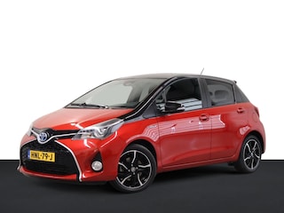 Toyota Yaris 1.5 Hybrid Dynamic Bi-Tone