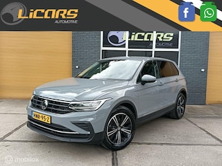 Volkswagen Tiguan 1.5 TSI 150pk 18inch/navi/CarPlay/stoelverwarming