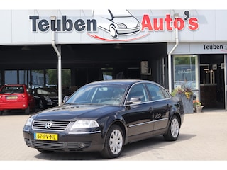 Volkswagen Passat 1.6 Turijn Climate control, Trekhaak, Elektrische ramen, Cruise control, Lichtmetalen wielen