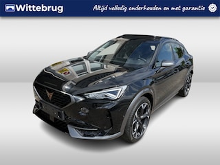Cupra Formentor 1.4 e-Hybrid VZ Performance / AUTOMAAT/ PANO/ KEYLESS/ ADAPT. CRUISE/ 3-ZONE CLIMA/ PARK. SENSOREN + CAMERA/ NAVI/ FULL LINK/ STOEL-STUUR VERWARM./ RIJ-MODI/ MATRIX/ 19" LMV