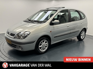 Renault Scénic 1.6i-16V Airco-Trekhaak-Panoramadak-Lm15''velgen