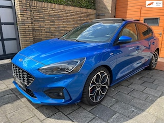 Ford Focus 1.5 EcoBoost ST Line Business
