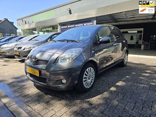 Toyota Yaris 1.3 VVTi Aspiration | 2E EIGENAAR | 12MND GARANTIE| AIRCO | NW APK