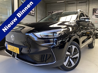 MG ZS EV Standard Range Luxury 50 kWh Pano, Leer, 360 camera