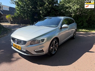 Volvo V60 2.4 D6 AWD Plug-In Hybrid R-Design / Navi / Camera / NAP / Airco
