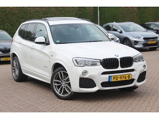 BMW X3 xDrive20d High Exe. M Sport / Trekhaak / Panoramadak / Half leder / Head-up / 19'' / Navigatie / Stoelverwarming / DAB / Cruise Control