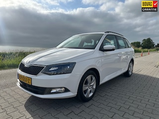 Skoda Fabia Combi 1.2 TSI Ambition Business, Trekhaak, Navigatie, PDC, Cruisecontrol