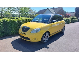 Lancia Ypsilon 1.4-16V Sport Momo Design AIRCO BJ 2007