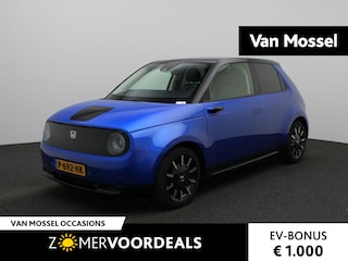 Honda e Advance 17" | Automaat | Navigatie | Panoramadak | 360 Camera | Apple Carplay / Android Auto | Virtual Cockpit | Stoel- Stuurverwarming | Adaptieve Cruise Control | Lichtmetalen Velgen |