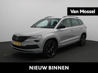 Skoda Karoq 1.5 TSI ACT Sportline Business | ACC | Camera | Virtual | Trekhaak | Carplay | Stoelverwarming | Sfeerverlichting |