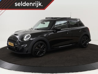 Mini Mini/Cabrio/Clubman/Countryman S 2.0 Cooper | Panoramadak | Stoelverwarming | Camera | Carplay | Full LED | Leder | Harman/Kardon | Climate control | Cruise control