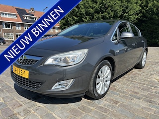 Opel Astra 1.4 Turbo Cosmo navigatie airco/ecc 5 deurs