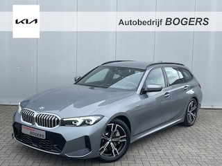 BMW 3-serie Touring 330i M-Sport Touring Automaat Navigatie, Climate Control, Adaptive Cruise Control, LED, 18"Lm, Half Leder/Alcantara