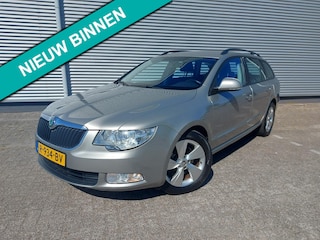 Skoda Superb 1.4 TSI Greentech Arctic Ambition .airo,cruisecontrol,afneembare trekhaak,stoelverwarming,