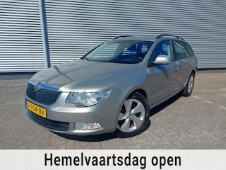 Skoda Superb 1.4 TSI Greentech Arctic Ambition .airo,cruisecontrol,afneembare trekhaak,stoelverwarming,