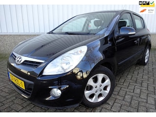 Hyundai i20 1.2i i-Catcher | Clima | Leder