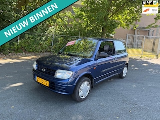 Daihatsu Cuore 1.0-12V DVVT STi NETTE AUTO MET FIJNE AUTOMAAT KOOPJE HOOR