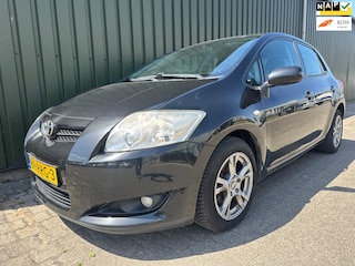 Toyota Auris 1.6-16V Luna Business