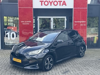 Toyota Yaris 1.5 Hybrid 115 First Edition APPLE/ANDROID AD-CRUISE LM-VELGEN CAMERA NAVI LED NL-AUTO