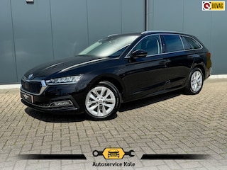 Skoda Octavia Combi 1.4 TSI iV * Style * Stoelverw * Digitale teller * Cruise *