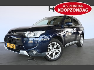 Mitsubishi Outlander 2.0 Intense+ 7 Persoons Automaat Clima Navigatie Goed Onderhouden! Inruil Mogelijk!