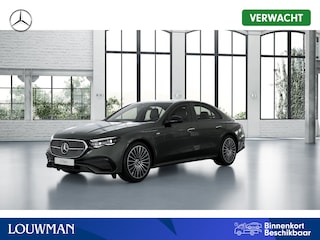 Mercedes-Benz E-klasse 300 e Sport Edition | Trekhaak | Nightpakket | Premium pakket | Akoestisch comfortpakket | KEYLESS GO-pakket | Winter pakket | Parkeerpakket met 360°-camera | Memorypakket | Dodehoekassistent |