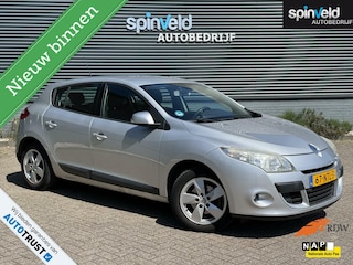 Renault Mégane 1.6 Dynamique BJ`10 NAP NL Navi Cruise Parkeersensor Trekhaak