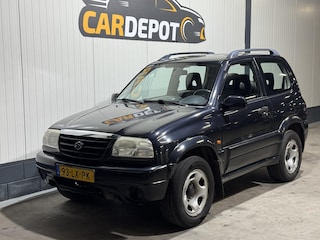 Suzuki Grand Vitara 2.0 Metal Top