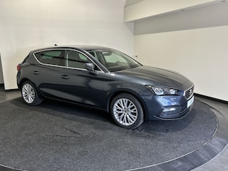 Seat Leon 1.4 TSI eHybrid PHEV Xcellence | Adaptive cruise control | Lane assist | Sfeerverlichting