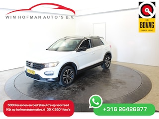 Volkswagen T-Roc 1.5 TSI Sport busines R Automaat Navi Carplay Stoelverw. Adapt. Cru