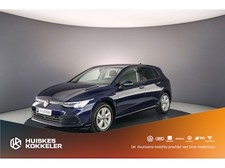 Volkswagen Golf Life 1.5 eTSI 130pk DSG Automaat Adaptive cruise control, Achteruitrijcamera, Stoelverwarming, App connect, Parkeersensoren, LED koplampen, Stuurwiel verwarmd, DAB, Radio, Airco