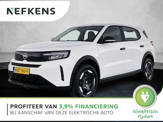 Opel Frontera EV Electric Edition 44 kWh 113 pk | Parkeersensoren Achter | Voorstoelen Verwarmd | Luxe Stoffen Bekleding | LED Koplampen | Verwarmd Lederen Stuurwiel | Airco | Cruise Control | Buitenspiegels Elektrisch Verstelbaar |