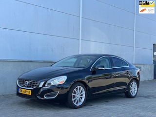 Volvo S60 2.5 T5 Automaat CLIMA|CRUISE|AFNEEMBARE TREKHAAK|