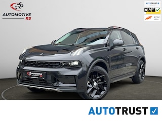 Lynk & Co 01 RS Shadow Edition 1.5 262PK Trekhaak Pano Camera Navi Adapt cruise 262PK Elekr. Achterklep