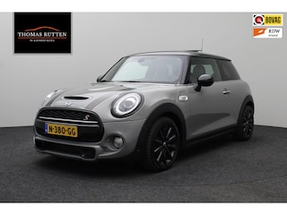 Mini Mini 2.0 Chili 2018 | Airco | Stoelverwarming | Panoramadak | Onderhoudshistorie | Parkeersensoren | Cruise Control | Keyless Go | Stuurwiel Bediening | Boekjes