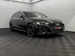 Audi A4 Avant 40 TFSI S-Line Black on Black
