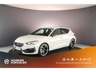Cupra Leon Business 1.4 TSI e-Hybrid 204pk DSG Automaat Cruise control, Navigatie, Stuurwiel verwarmd, Airco, DAB, App connect, Parkeersensor achter, LED verlichting