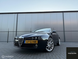 Alfa Romeo 159 Sportwagon 2.2 JTS Business | NWE APK | Leer | Airco | NAP | LMV 19 inch