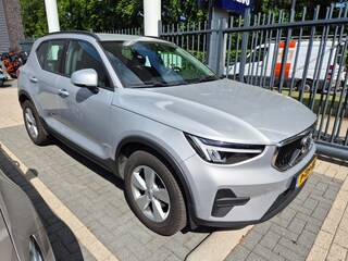 Volvo XC40 1.5 T2 Essential | Stoel + Stuurverwarming | PDC | Navigatie | Cruiscontrol |