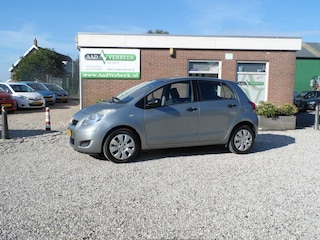 Toyota Yaris 1.3 VVTi Cool
