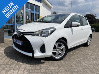 Toyota Yaris 1.0 VVT-i Trend | Airco, 15" LM-Velgen, Radio met stuurbed., Mooie zuinige auto met weinig km's