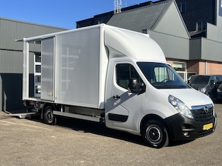 Opel Movano 2.3 CDTI 146pk 750kg laadklep Zijdeur Airco cruise controle Trekhaak 2500kg Telefoonverbinding Navigatiesysteem 3-Persoons bakwagen verhuiswagen Meubelbak euro 6