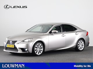 Lexus IS 300h 25th Edition | 100% Dealer Onderhouden | Navigatie | Stoelverwarming | Parkeercamera |