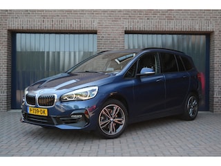 BMW 2-serie Tourer 216i 7p. Business Edition | Trekhaak | Head-Up | LED Koplampen | Elec. Achterklep