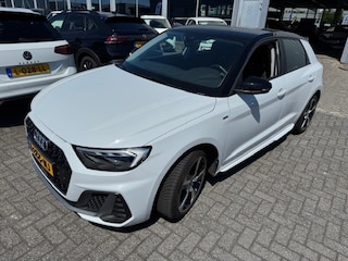 Audi A1 Sportback 30 TFSI Pro Line S 111pk | Cruise control | App connect | Navigatie via app | Led koplampen | Airco | Parkeersensoren achter | 17"LMV