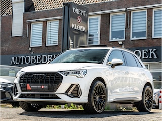 Audi Q3 45 TFSI e S-Line PANO 20 INCH ELEK STOEL ELEK TREKHAAK LED CAMERA BOMVOL!!