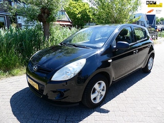 Hyundai i20 1.2i Active 4-cilinder Airco 5-deurs Zuinig A-Label Hoge instap