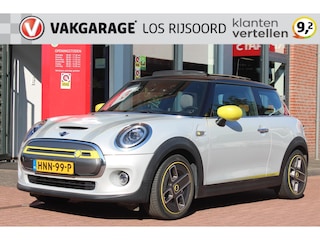 Mini Mini 3-Deurs (f56) 33 kWh Aut. Cooper S *Essential* | Schuifdak | Camera | Cruise & Climate Control | Carplay | Navigatie | Stoelverwarming |